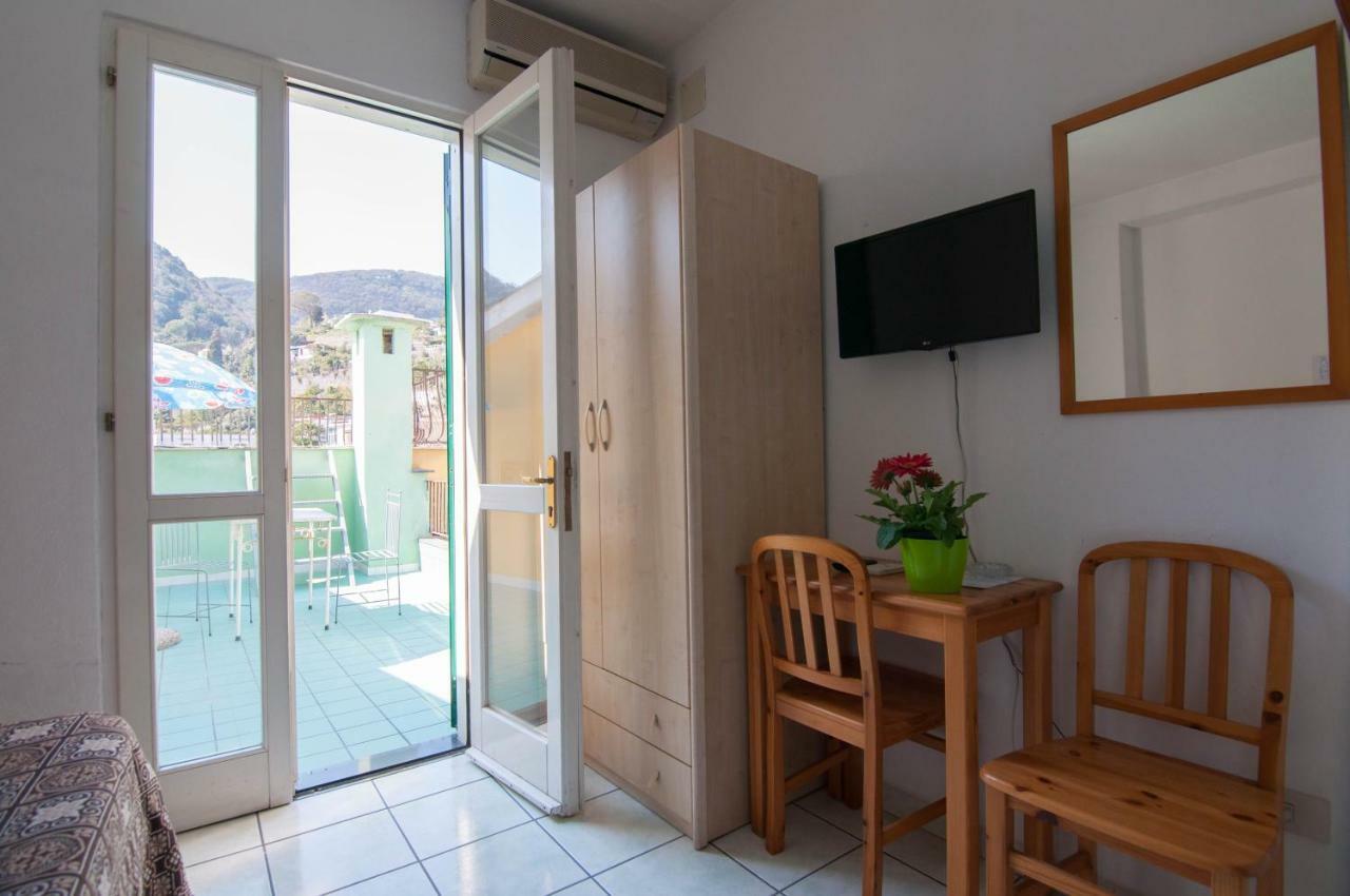 Albergo Macri Ischia Extérieur photo